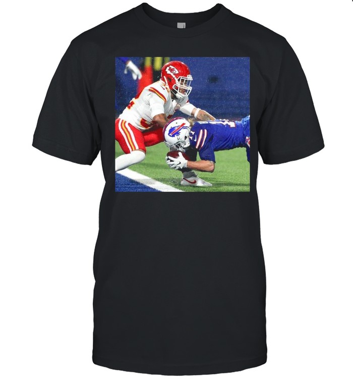 The Patrick Mahomes And Cole Beasley Cup Champions 2021 shirt