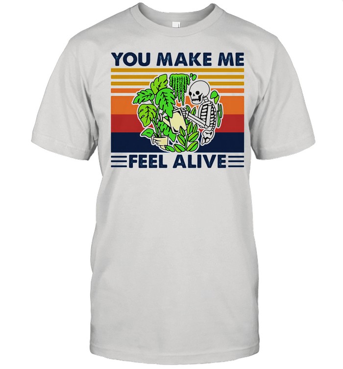 Gardening You Make Me Feel Alive Skull Vintage shirt Classic Men's T-shirt