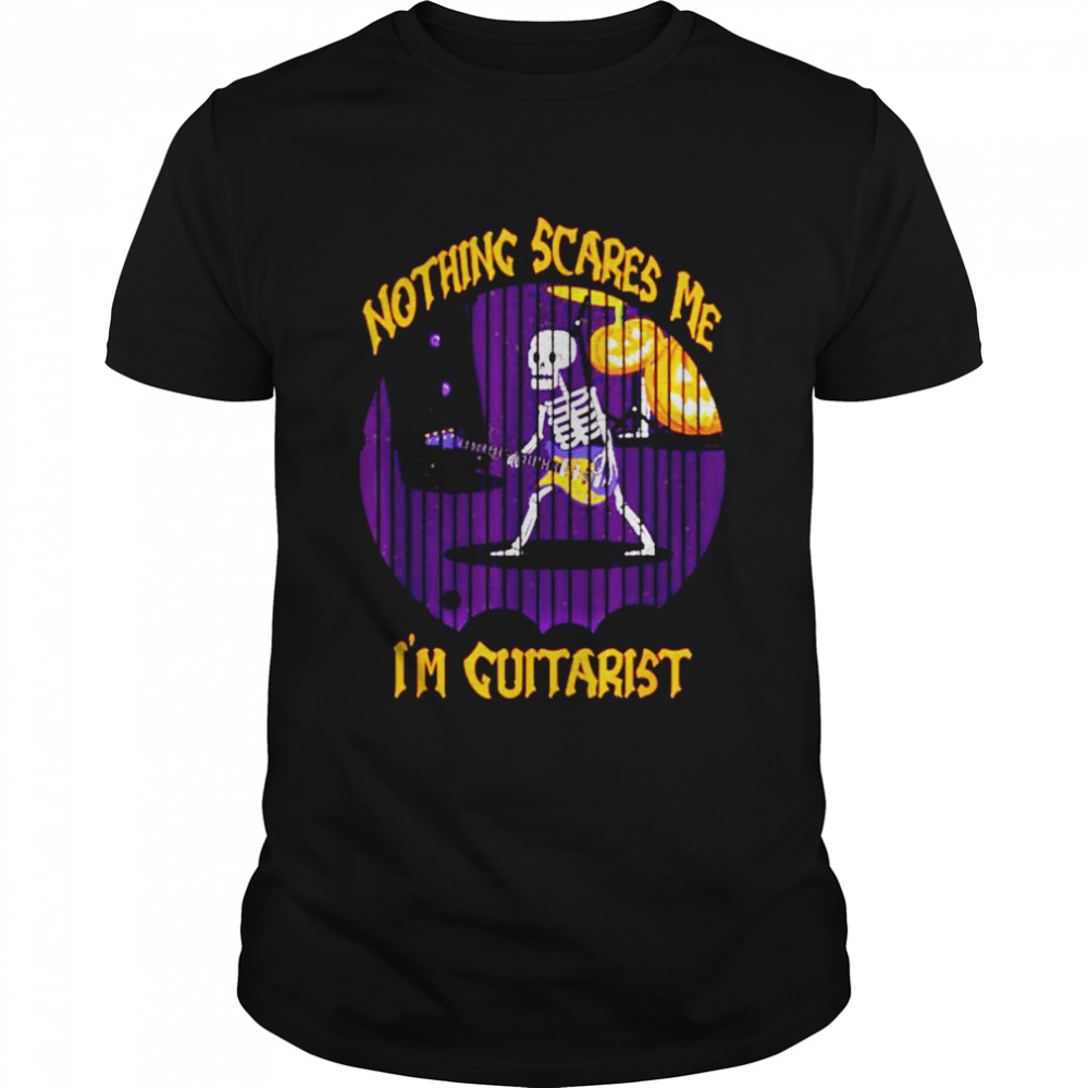 Nothing Scares Me I’m Guitarist Funny Halloween Costume T- Classic Men's T-shirt