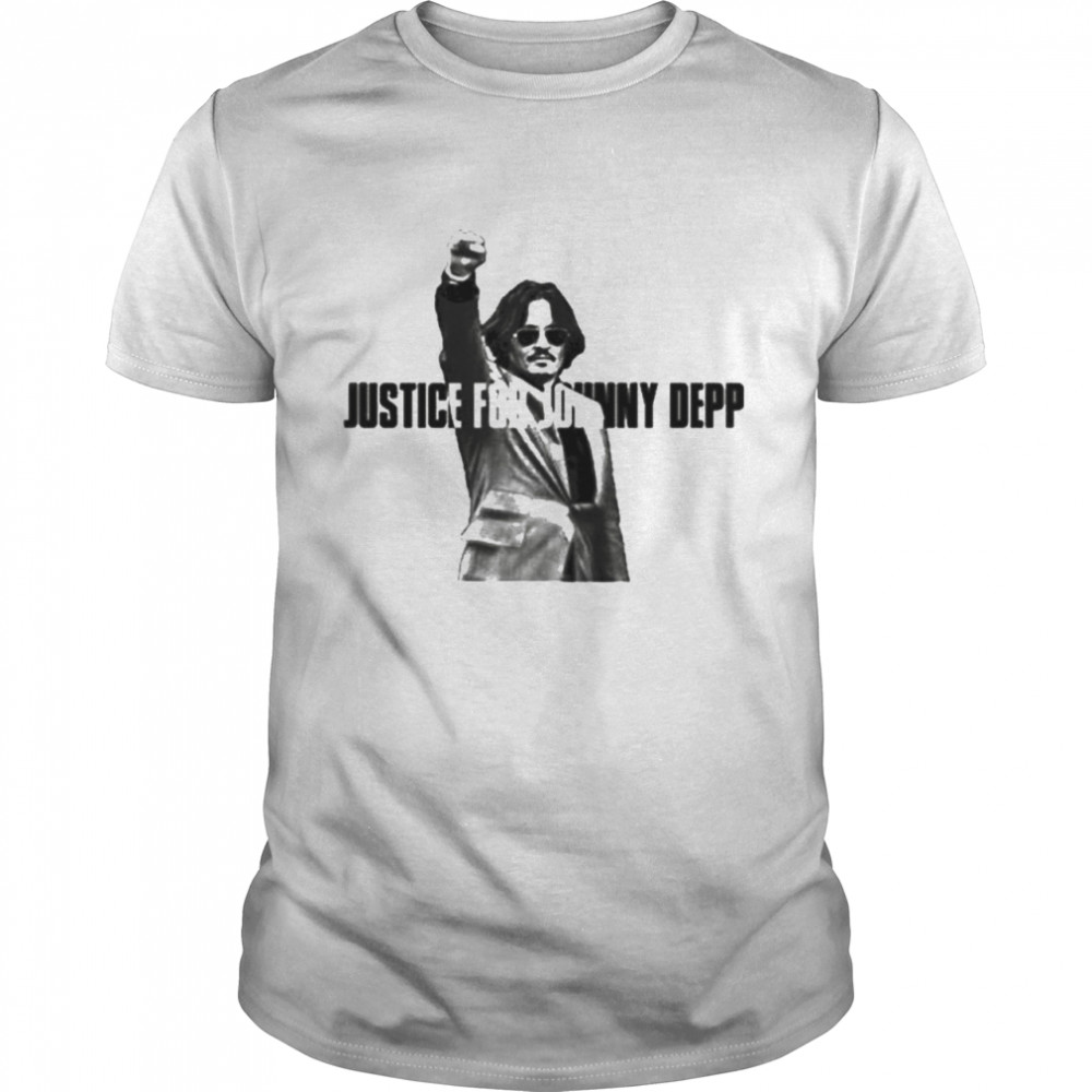 Justice for johnny depp black and white shirt Classic Men's T-shirt