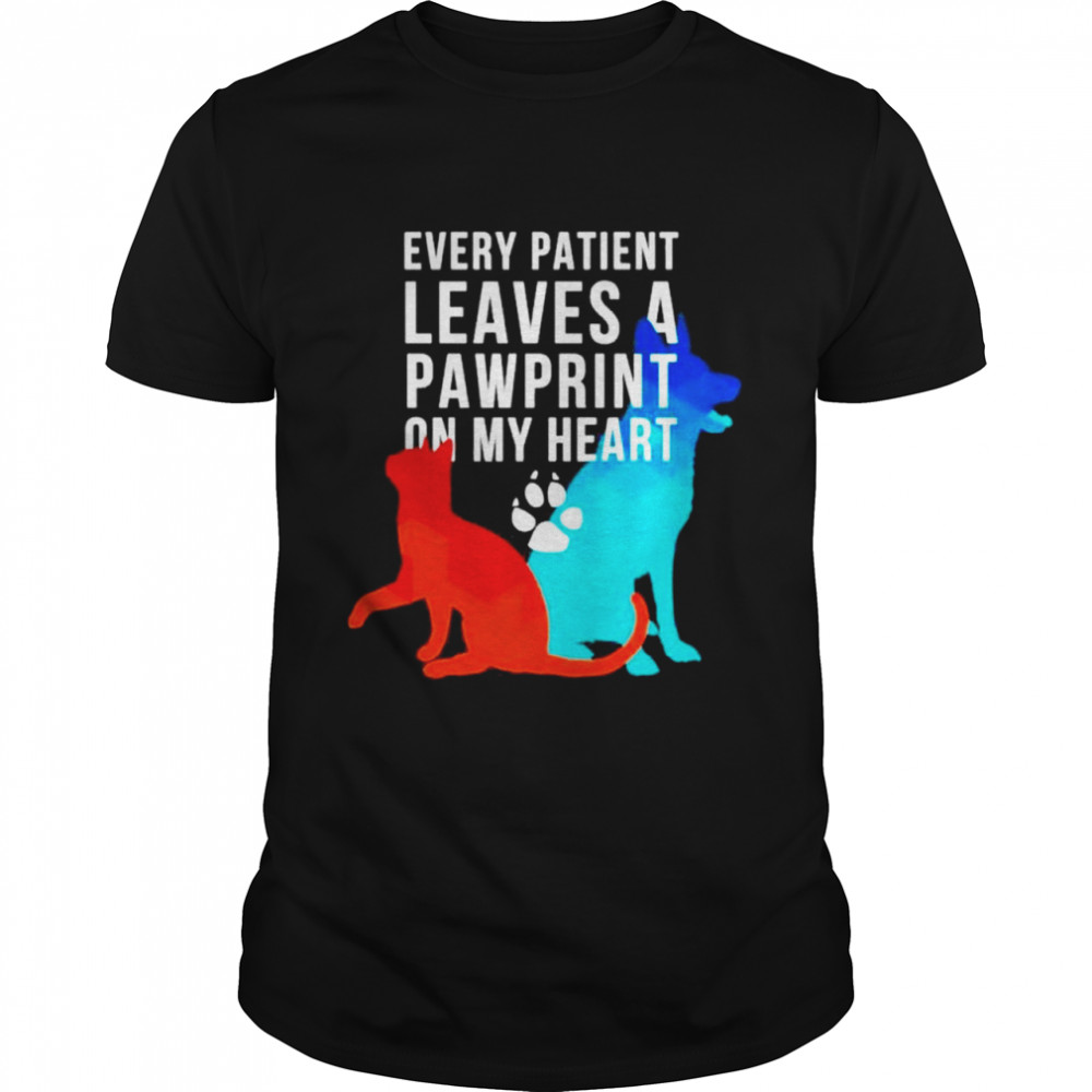 Every patient leaves a pawprint on my heart shirt Classic Men's T-shirt