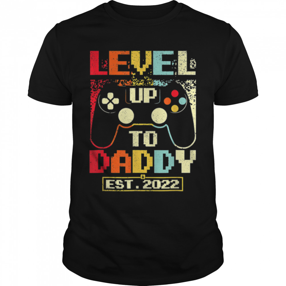 Leveled Up To Daddy Est 2022 Video Gamer Fathers Day T-Shirt B0B2J8Yd44