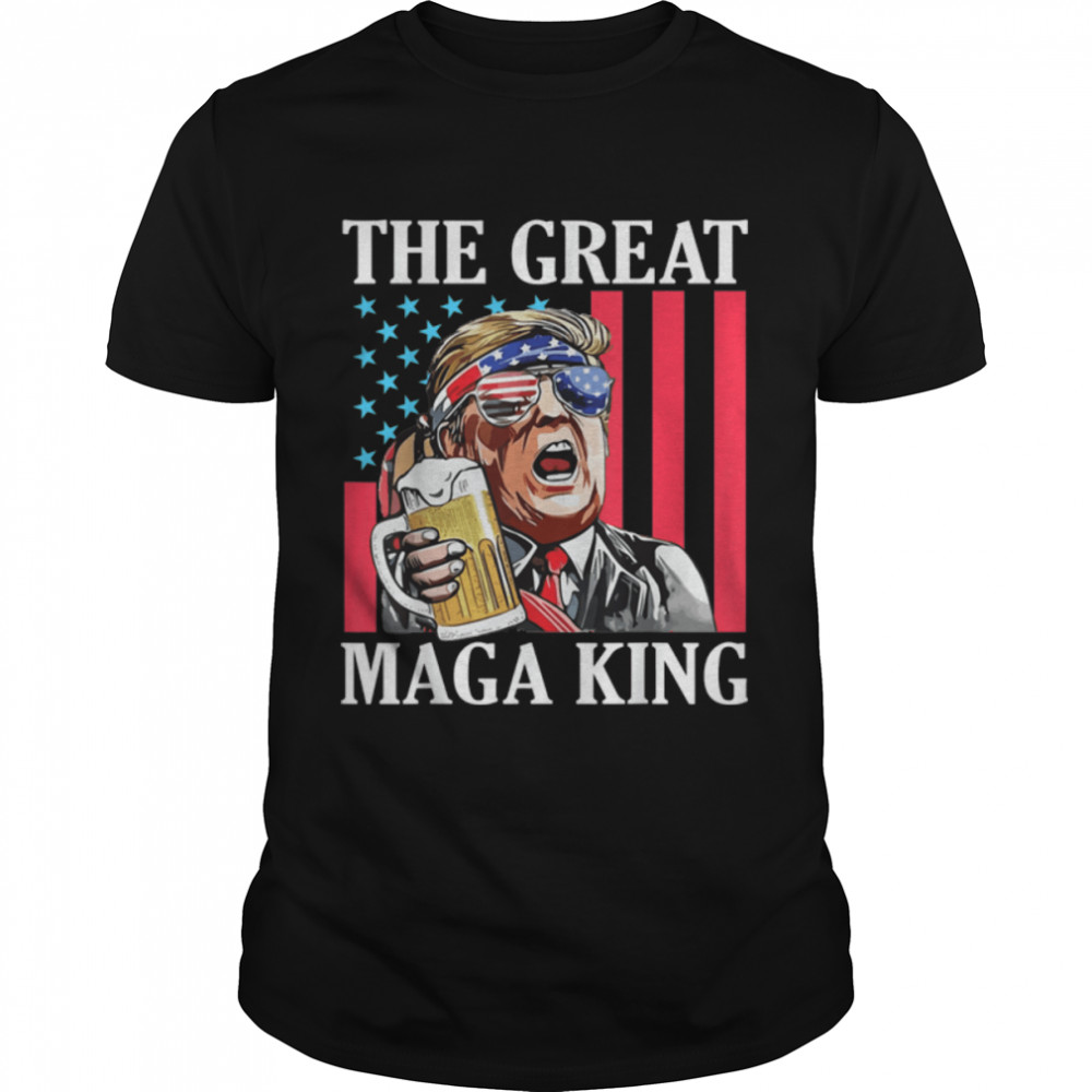 Trump Drinking Beer The Great Maga King For 4th Of July Day T- B0B2P9NDPX Classic Men's T-shirt