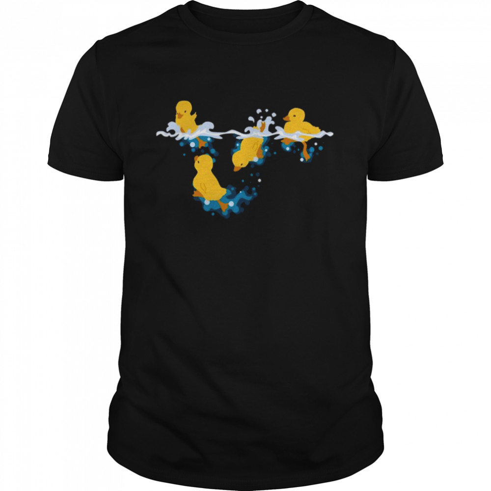 Happy Splashing Ducklings Animal Lovers Duck shirt Classic Men's T-shirt