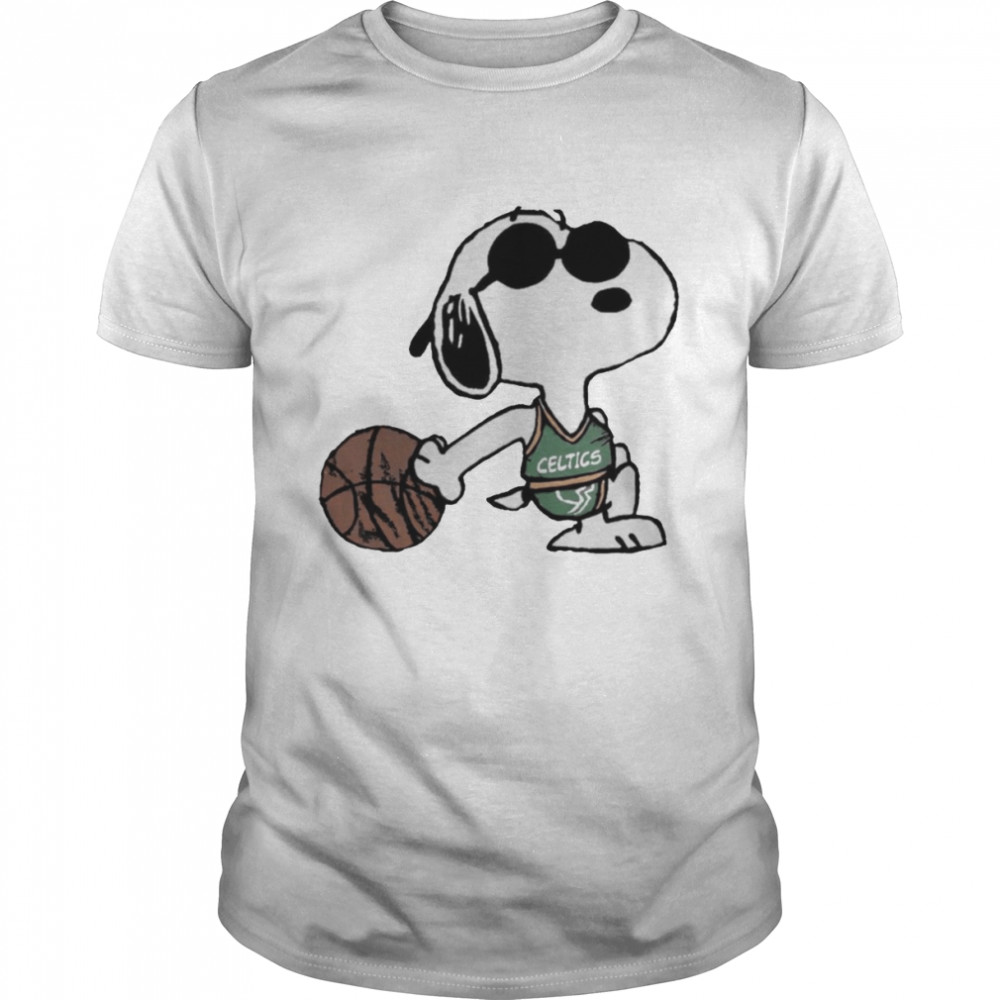Basketball Snoopy Dog Boston Celtics  Classic Men's T-shirt