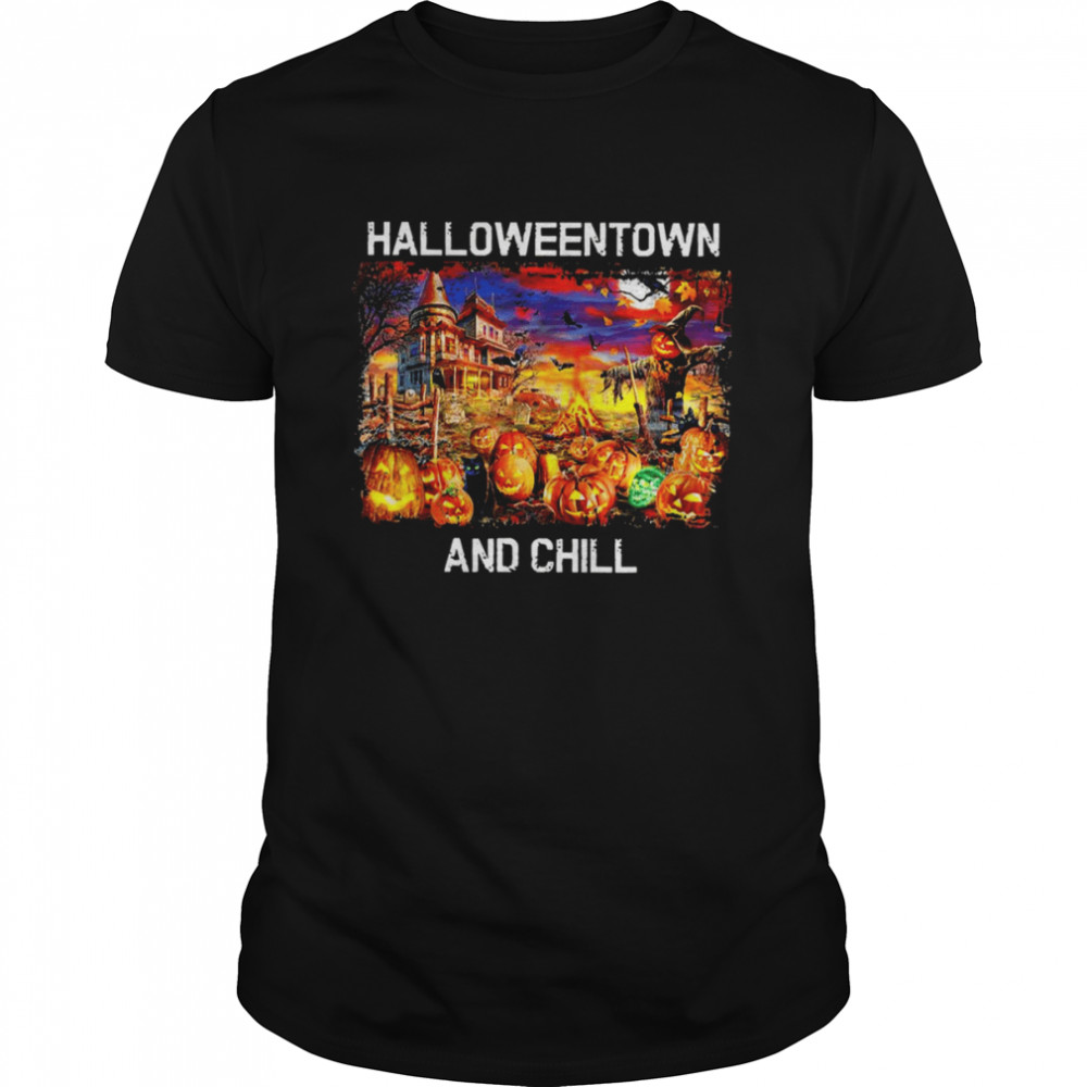 Iconic Art Halloweentown And Chill shirt Classic Men's T-shirt
